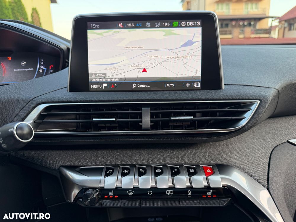 Peugeot 3008 PureTech 130 Stop & Start GPF EAT8 Active - 24