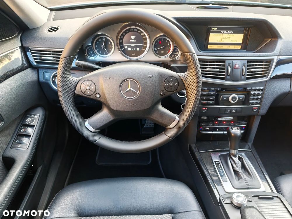 Mercedes-Benz Klasa E - 30