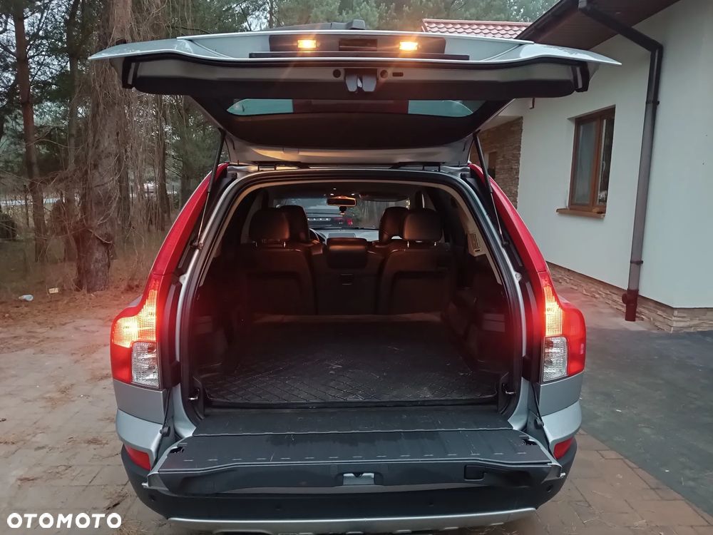 Volvo XC 90 D5 AWD R-Design - 28