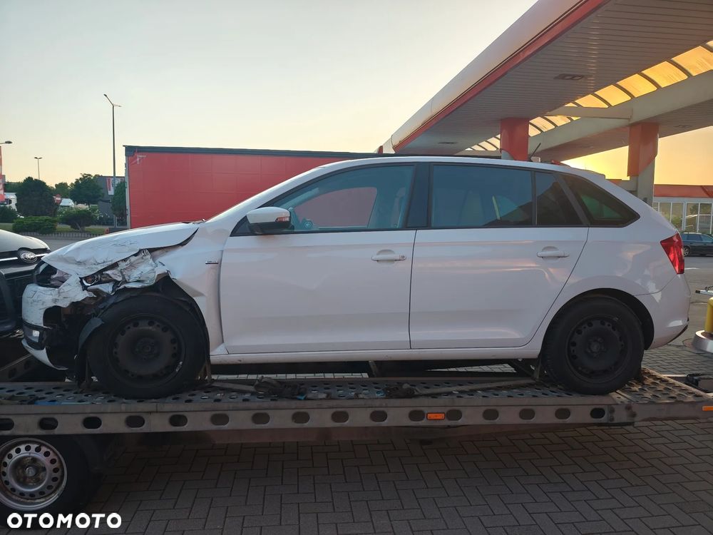 Skoda RAPID Spb 1.2 TSI Drive - 6