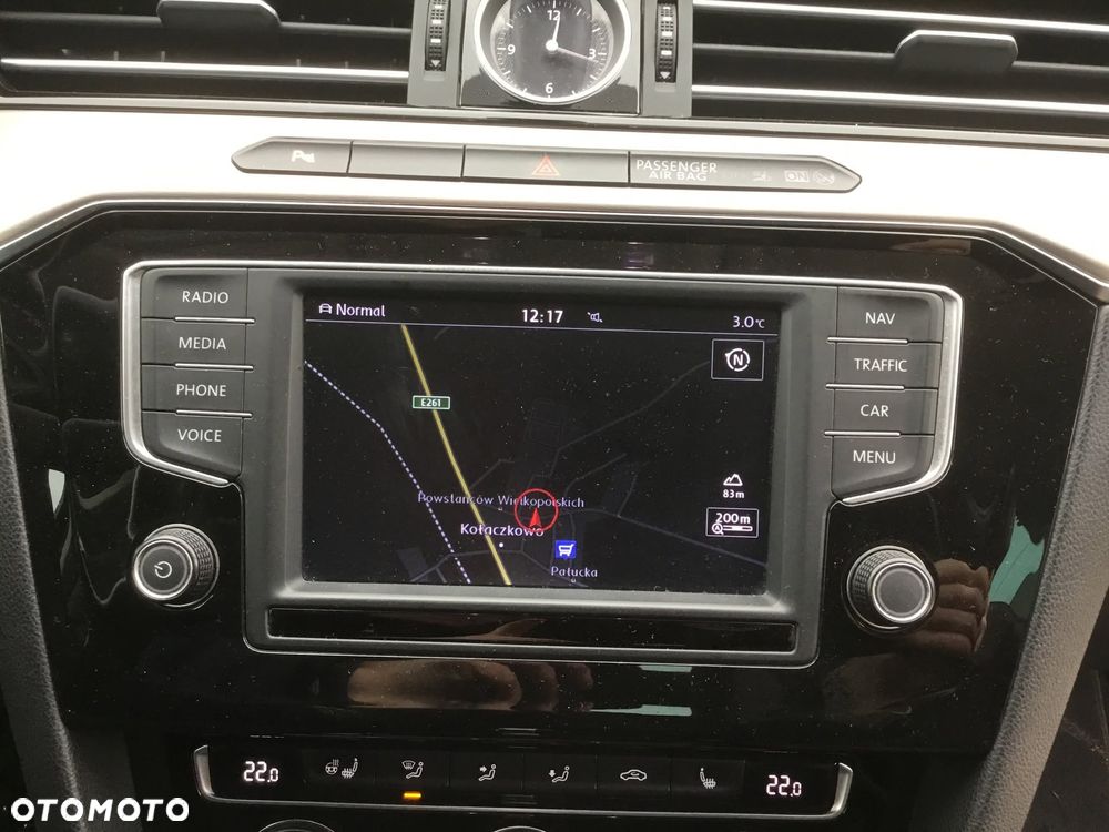 Volkswagen Passat 2.0 TDI SCR DSG Highline - 35