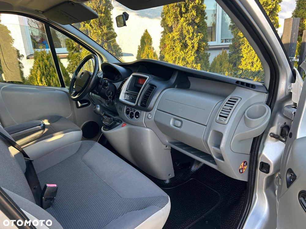 Opel Vivaro L2H1 Design Edition - 4