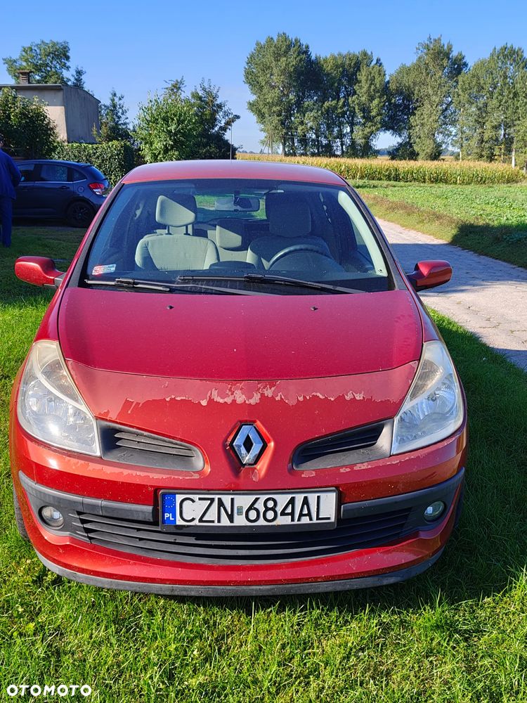 Renault Clio - 2