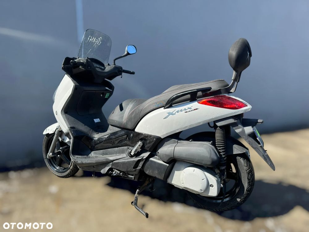 Yamaha X-max - 4