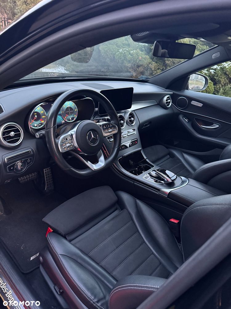 Mercedes-Benz Klasa C 220 d 4MATIC 9G-TRONIC - 9