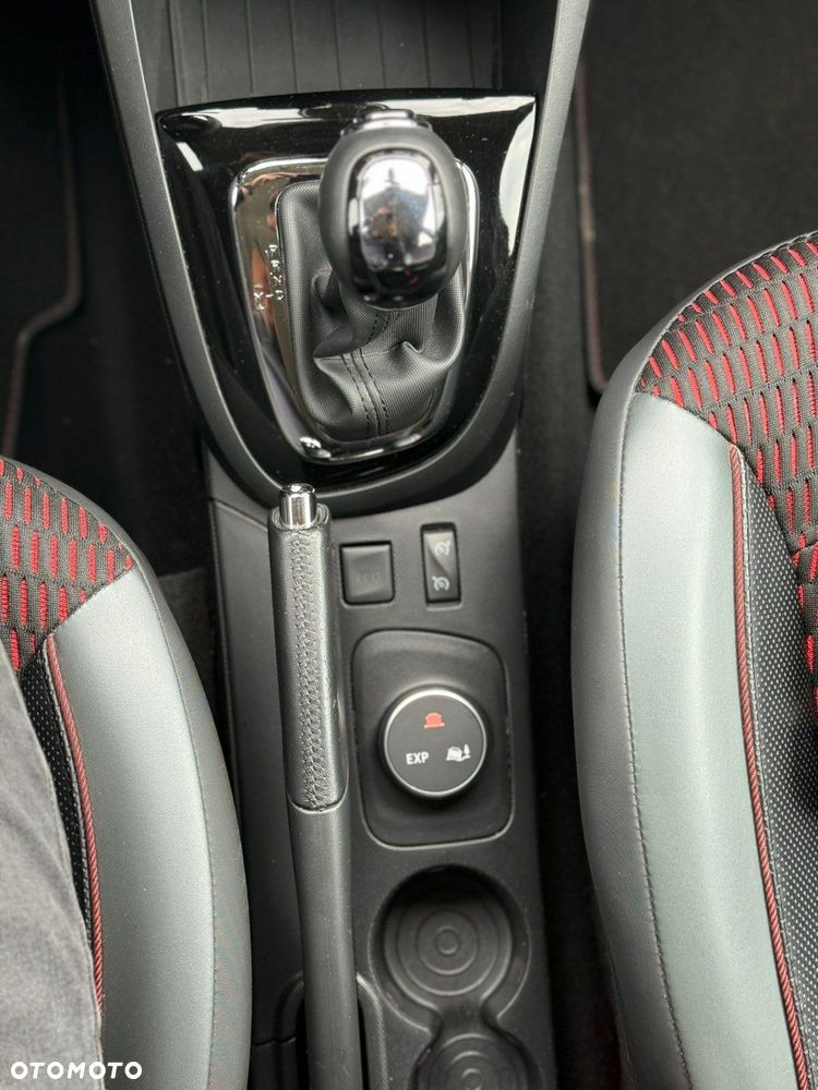 Renault Captur dCi 90 EDC Helly Hansen - 32