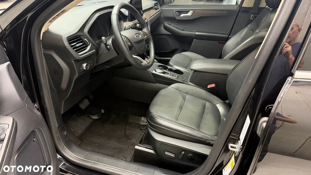 Ford Escape 2.0 EcoBoost AWD Titanium - 8