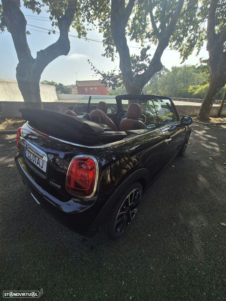 MINI Cabrio Cooper Auto. Essential - 22
