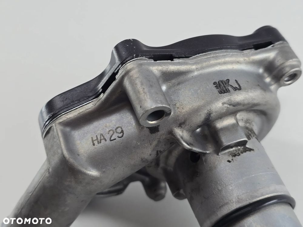 POMPA WODY OBUDOWA  HONDA CB 1000R  SC80 - 5