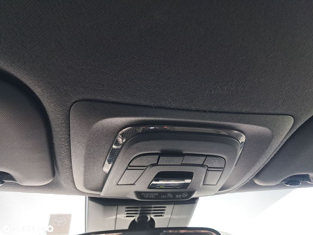 Toyota Corolla 1.8 Hybrid Comfort - 16