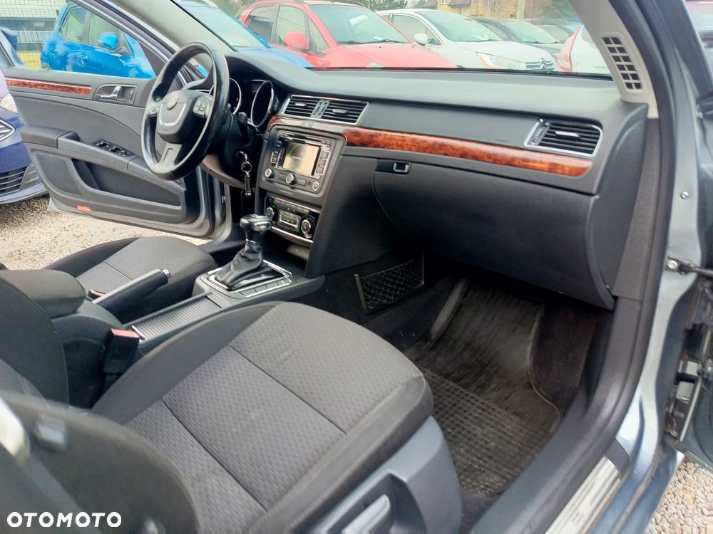 Skoda Superb 1.8 TSI DSG Elegance - 22