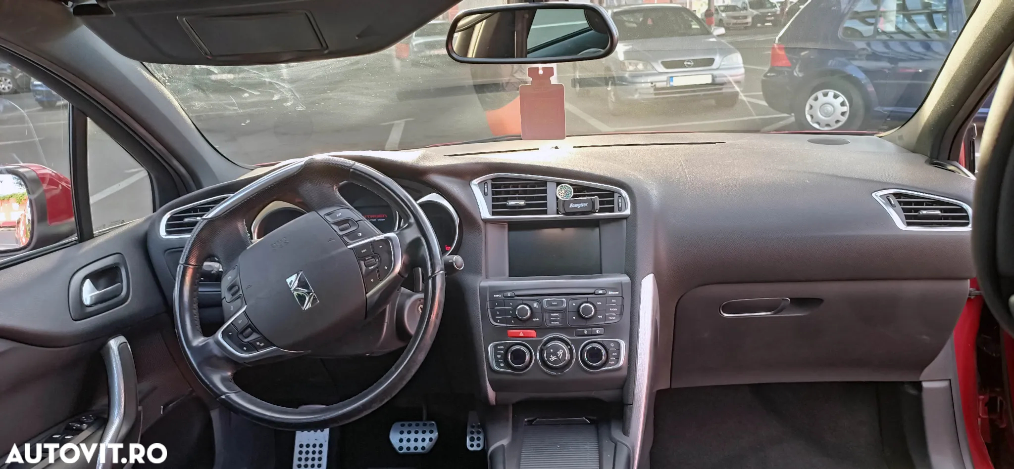 Citroën DS4 e-HDi 110 EGS6 SoChic - 13