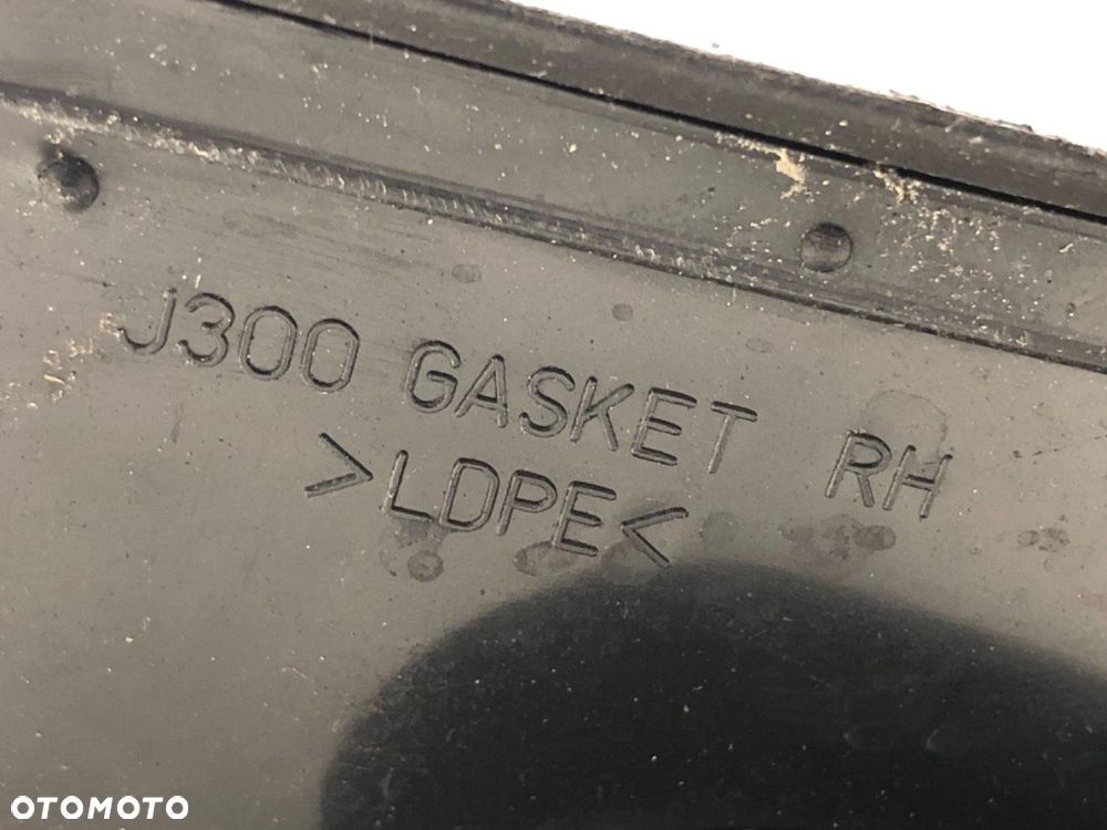 LUSTERKO PRAWY  CHEVROLET CRUZE liftback (J305) 2010 - 2022 1.6 91 kW [124 KM] benzyna 2011 - 2022 - 8