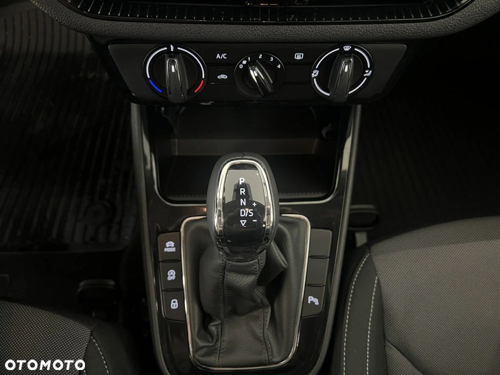 Skoda Fabia 1.0 TSI Selection DSG - 22