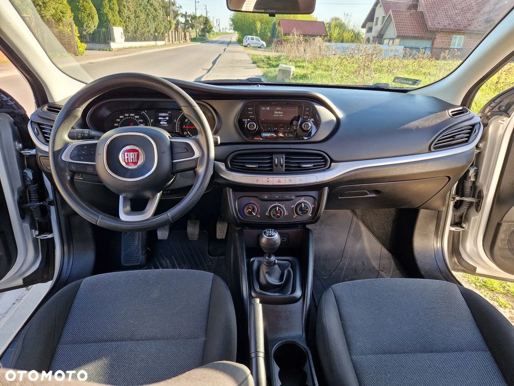 Fiat Tipo 1.4 T-Jet 16v Easy - 19
