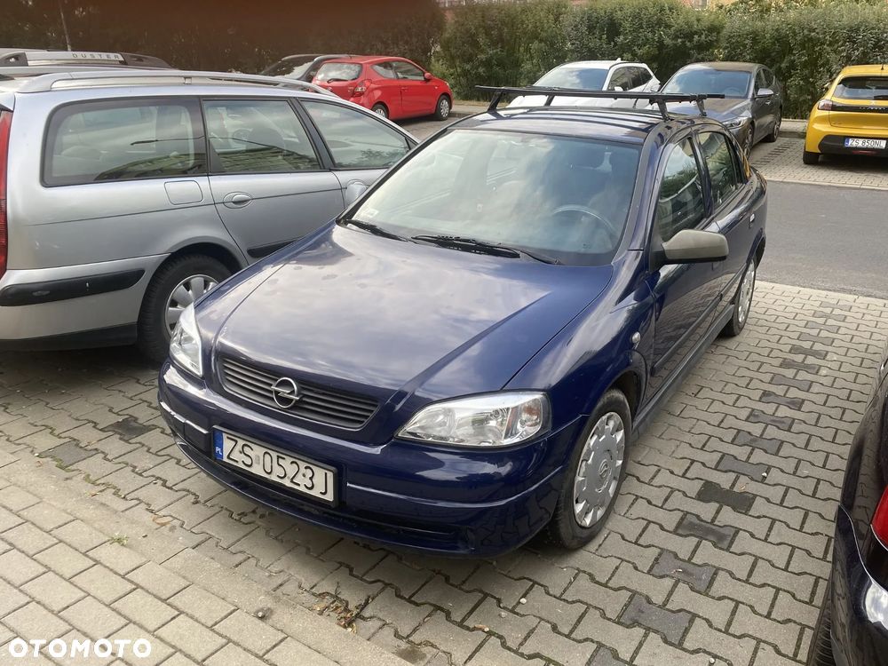 Opel Astra 1.4 Start - 1