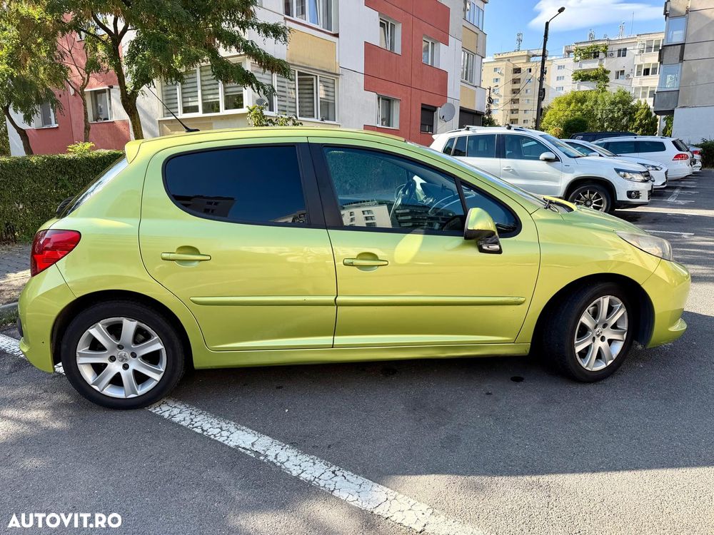 Peugeot 207 - 11