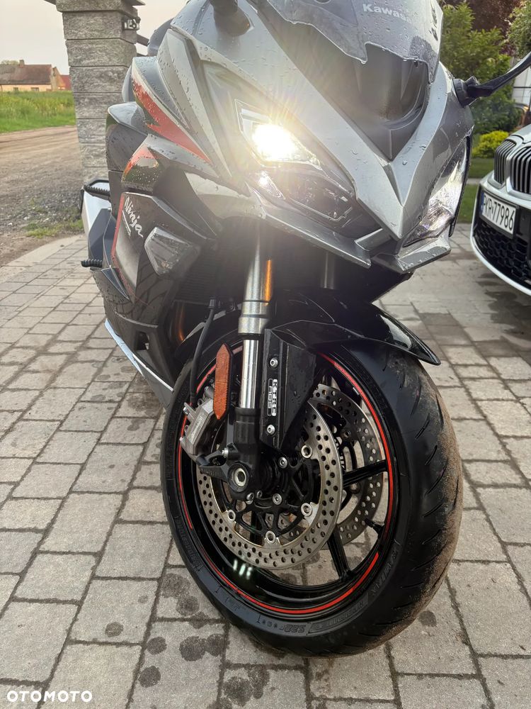 Kawasaki Ninja 1000 SX - 6