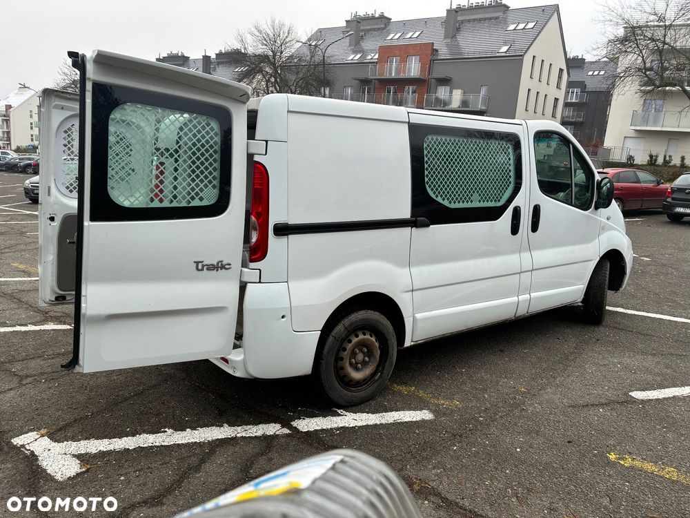 Renault Trafic - 11