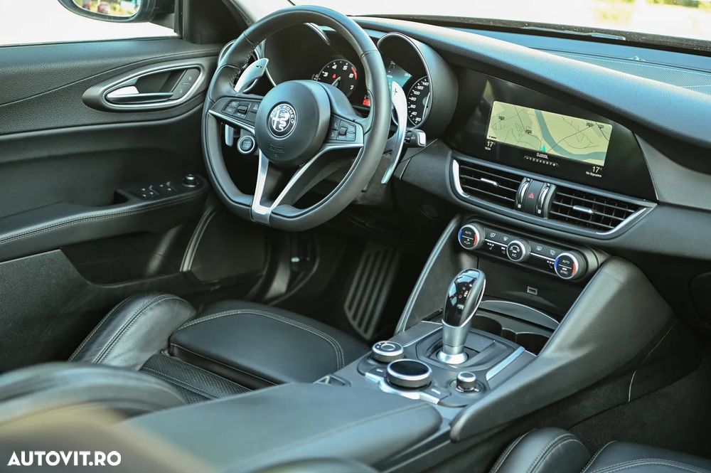 Alfa Romeo Giulia 2.0 Turbo RWD AT8 Super - 17
