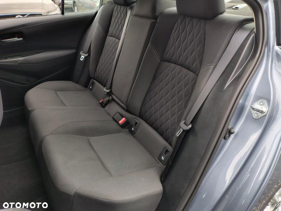 Toyota Corolla - 9