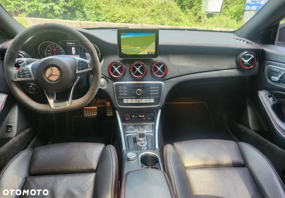 Mercedes-Benz CLA AMG 45 4Matic 7G-DCT - 7