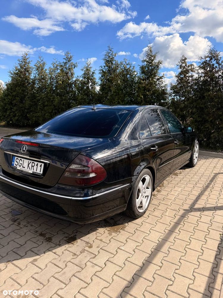 Mercedes-Benz Klasa E 270 CDI T Avantgarde - 8