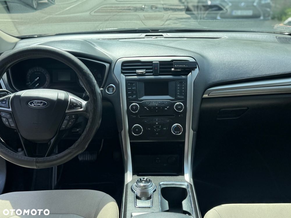 Ford Fusion - 17