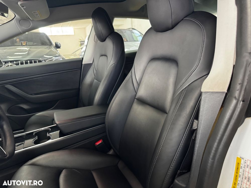 Tesla Model 3 - 22