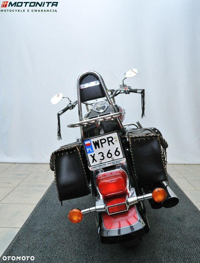 Suzuki VL 800 Volusia - Boulevard C50 - 3