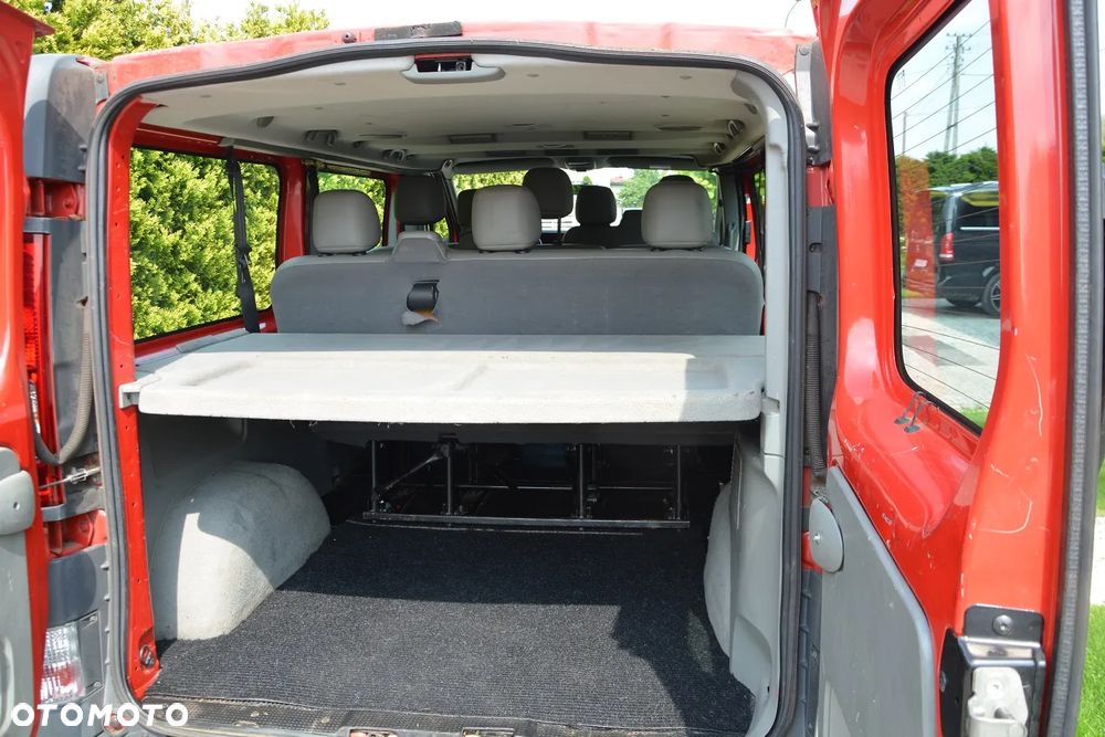 Renault Trafic - 10