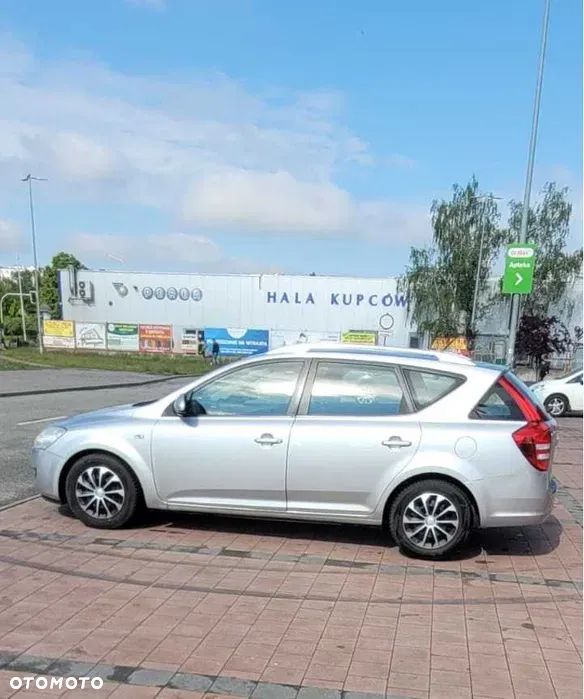 Kia Ceed 2.0 crdi Optimum - 2