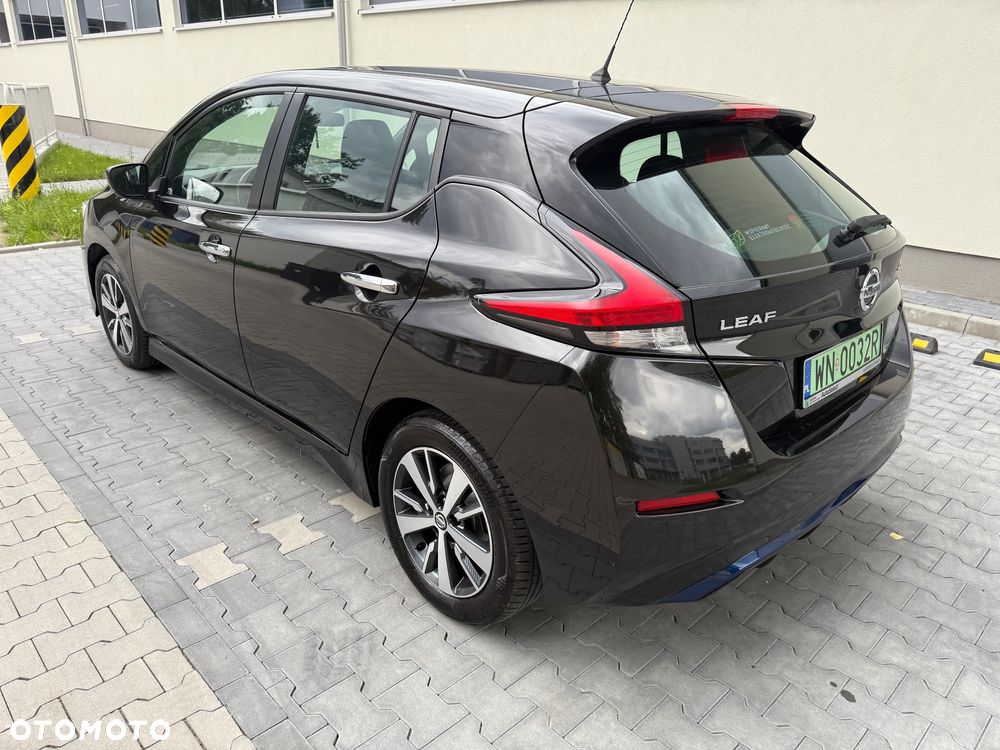 Nissan Leaf - 10