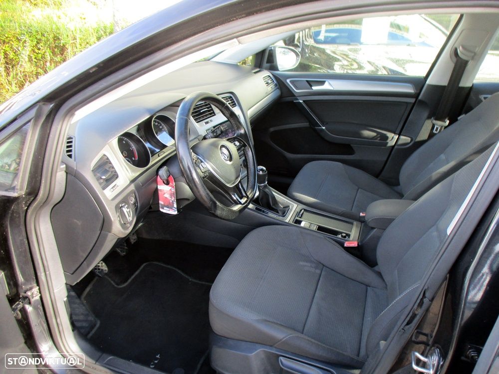VW Golf 1.6 TDi BlueMotion Confortline - 14