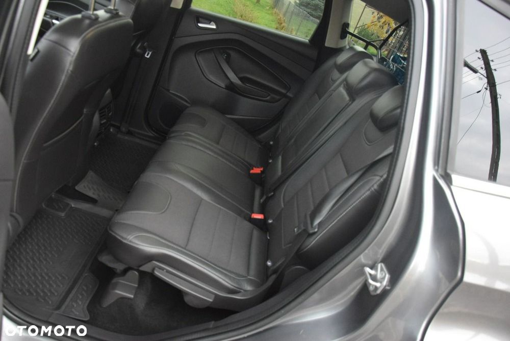 Ford Kuga 2.0 TDCi 4x4 Titanium - 22