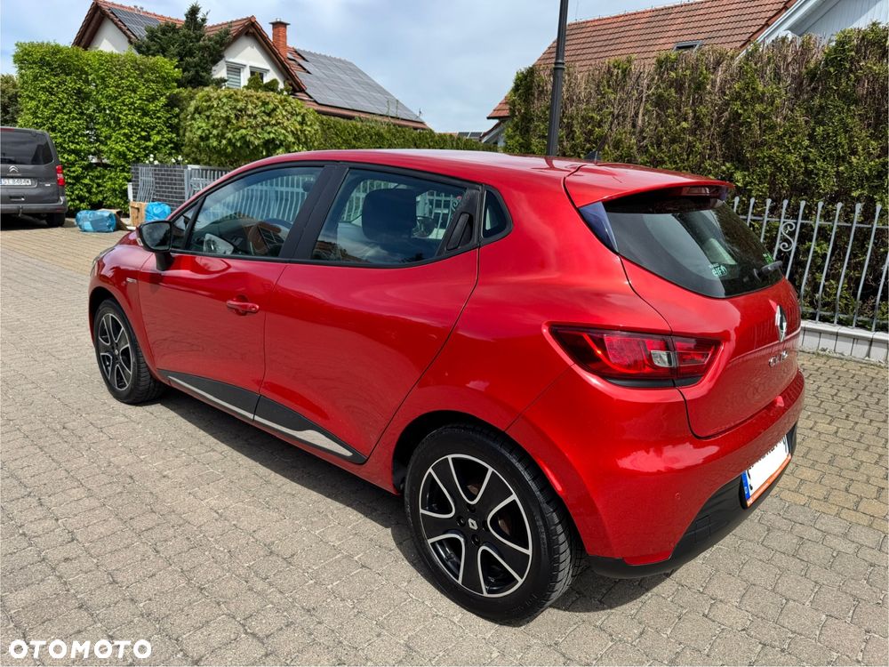 Renault Clio - 9