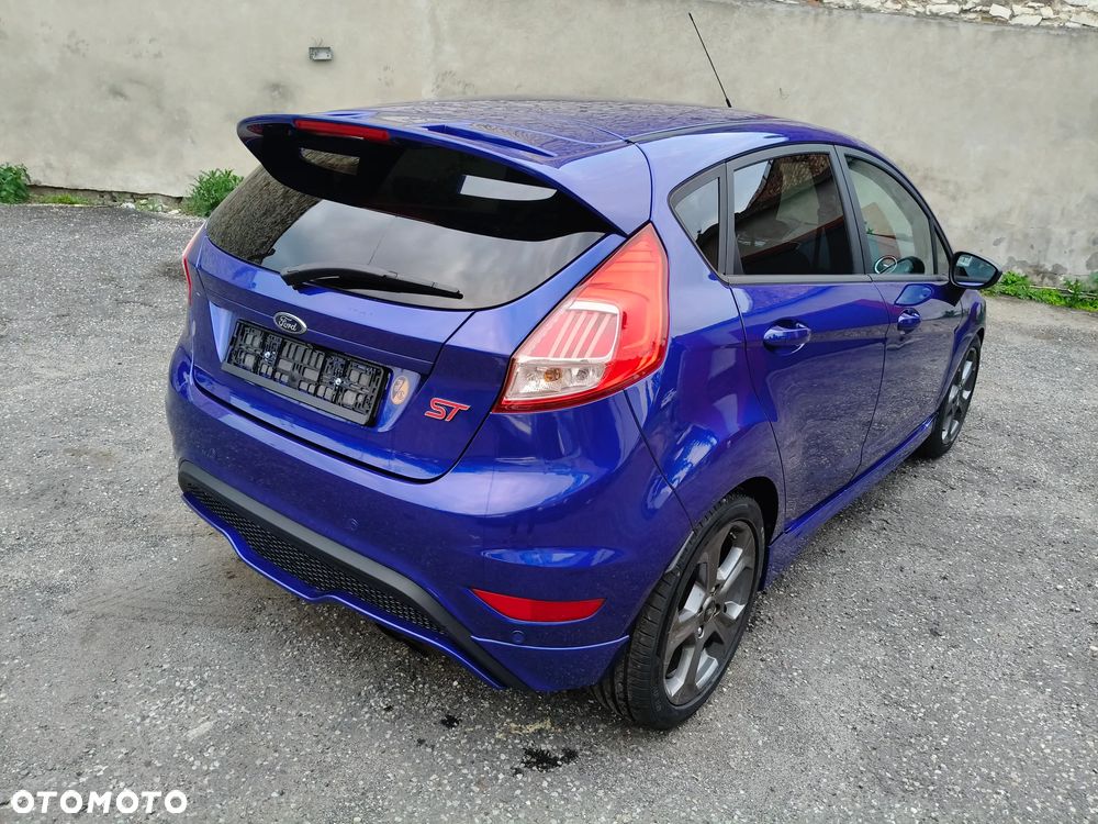 Ford Fiesta 1.6 EcoBoost ST - 4
