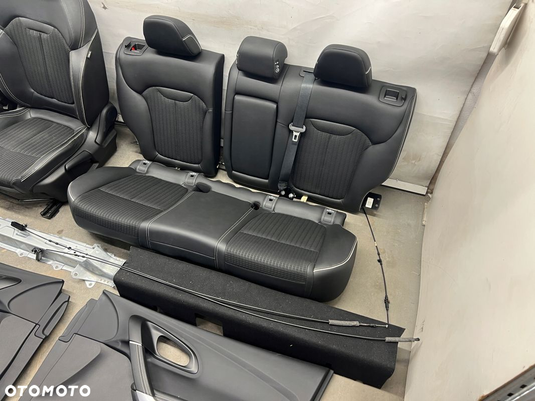 Renault Kadjar wnętrze fotel fotele kanapa KOMPLET BOSE PÓŁSKÓRA - 8