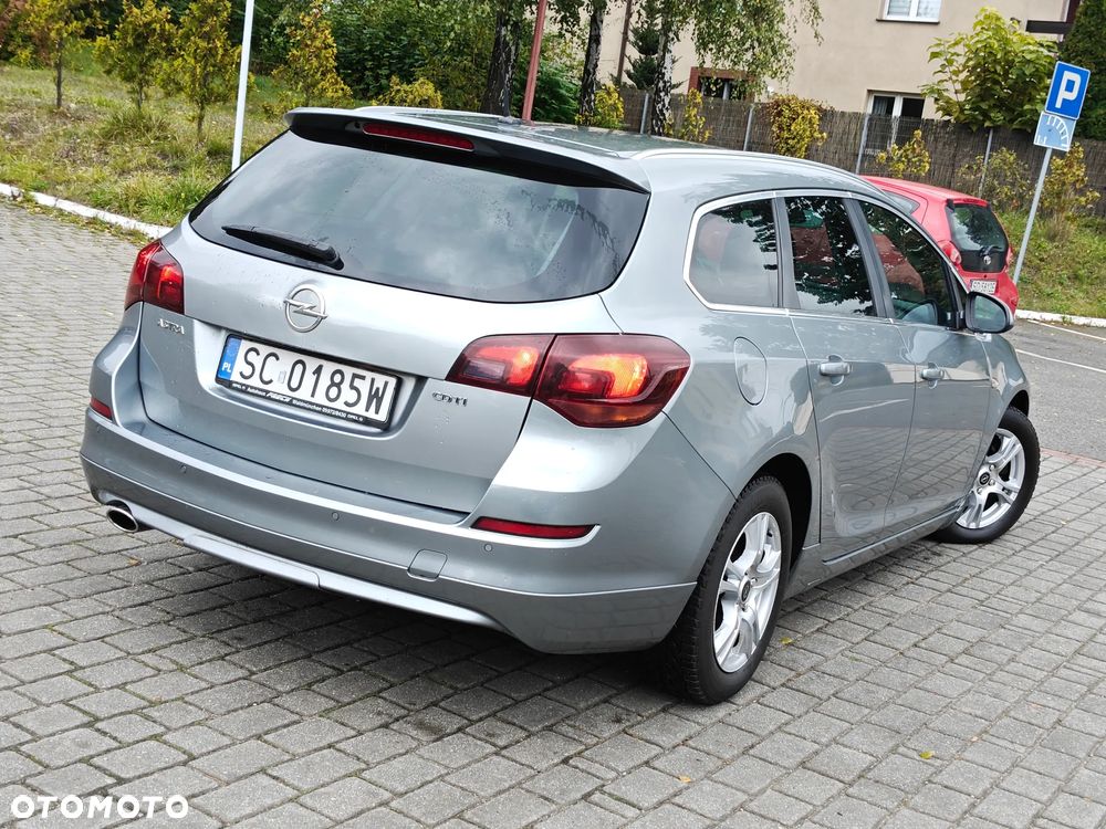 Opel Astra 2.0 CDTI DPF Cosmo - 1
