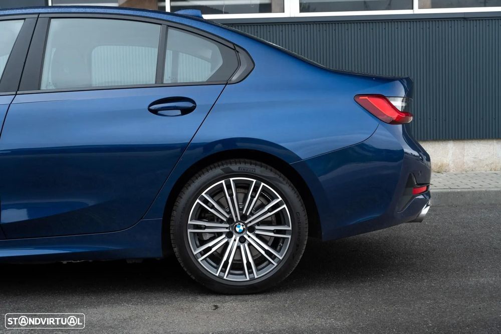BMW 330 e Line Luxury Auto - 33