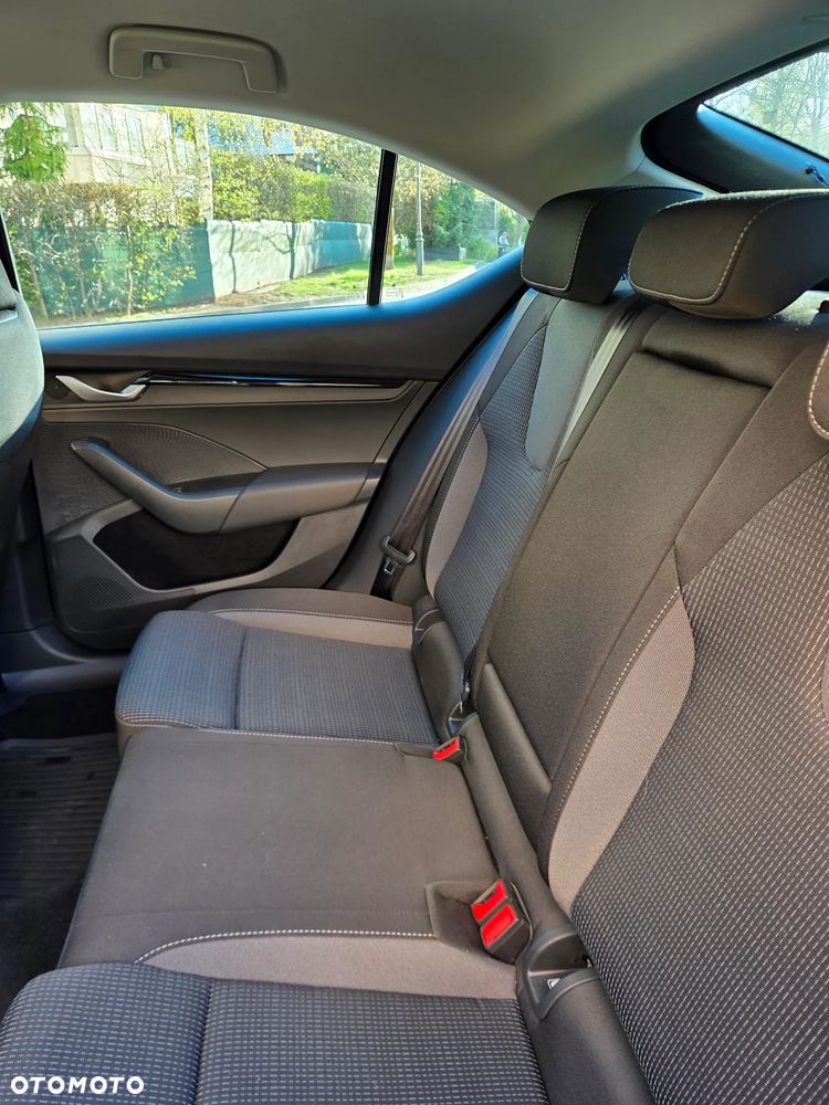 Skoda Octavia 1.5 TSI Business - 6
