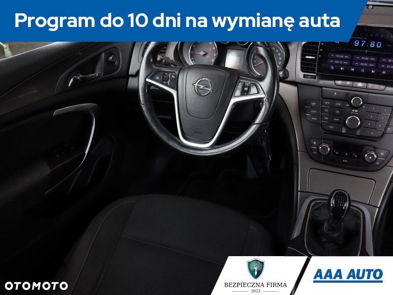 Opel Insignia - 9
