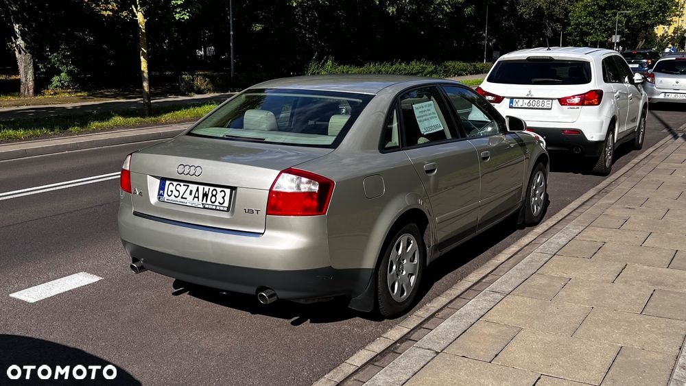 Audi A4 Limousine - 3