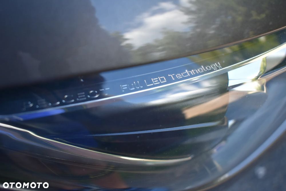 Peugeot 308 2.0 HDi Allure - 17