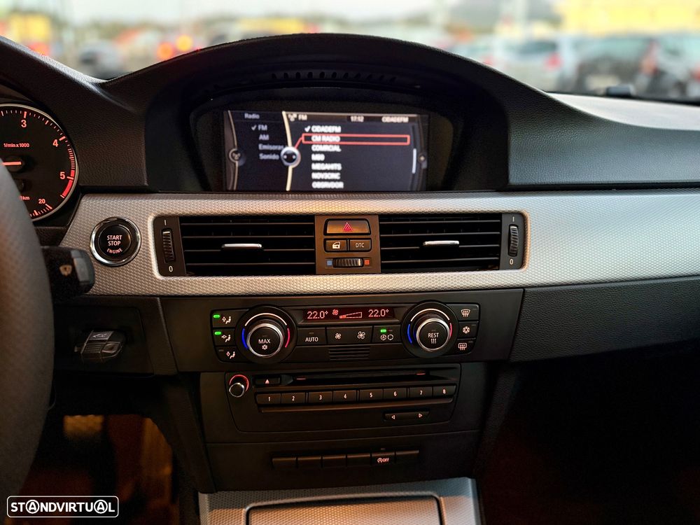 BMW 320 d Coupe - 15