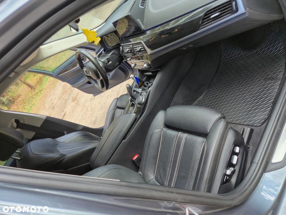 BMW Seria 5 520d Sport Line - 20