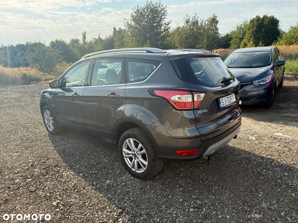 Ford Kuga 1.5 EcoBoost 2x4 Titanium - 17