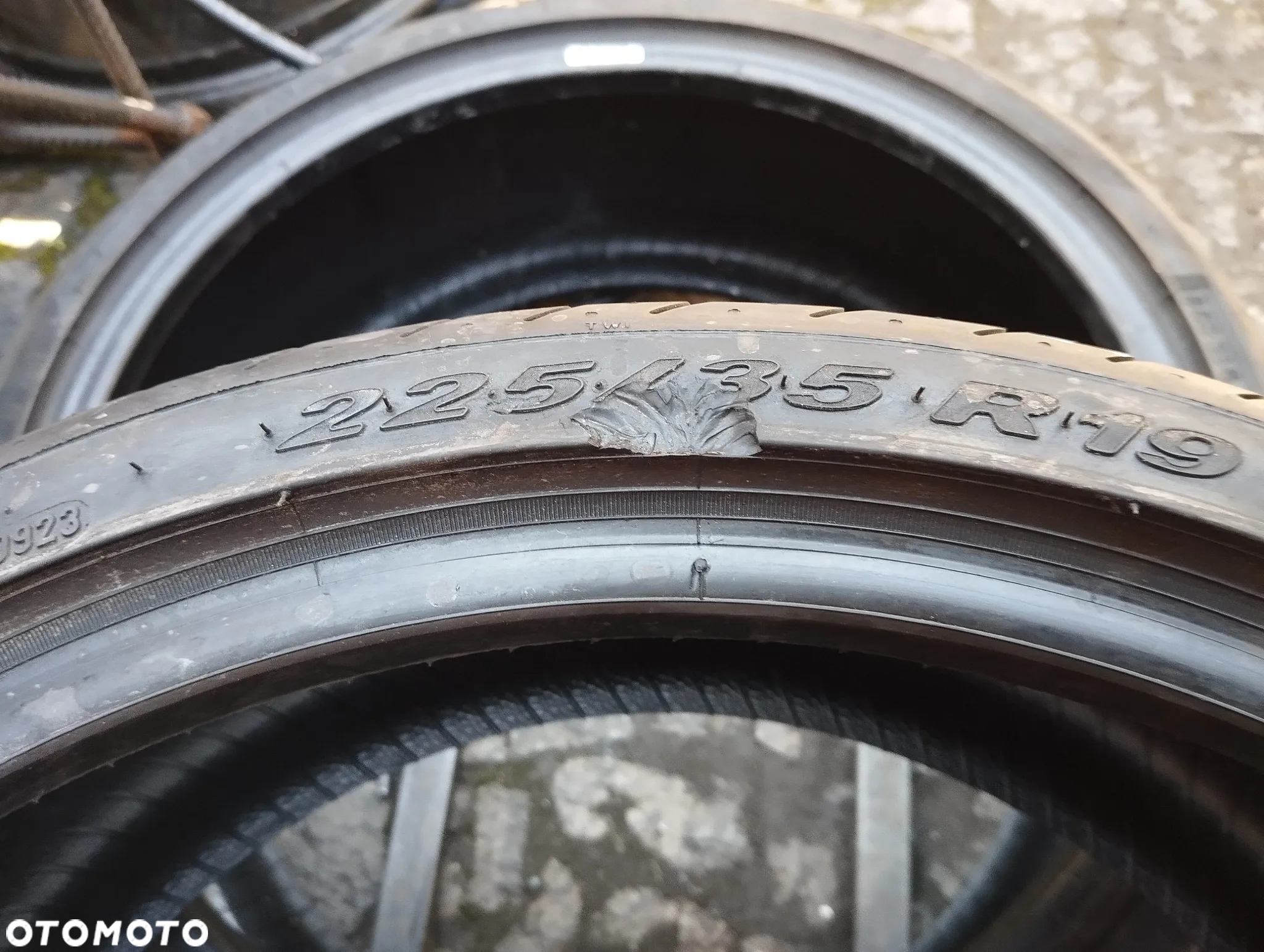 Pirelli P Zero 225 35 19 (88Y) 2szt letnie - 5