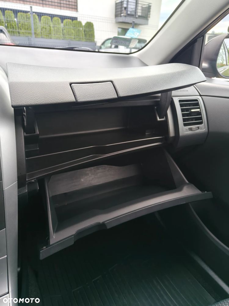 Toyota Corolla - 18