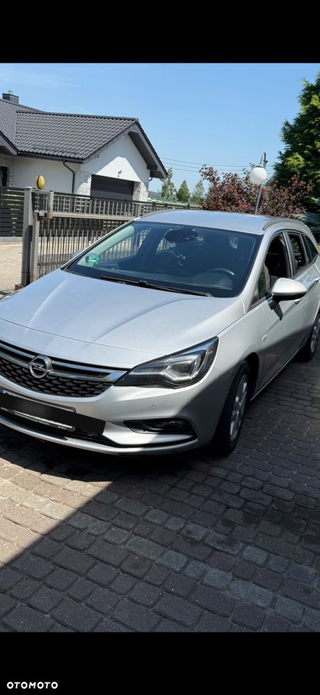 Opel Astra 1.6 CDTI Sport - 1